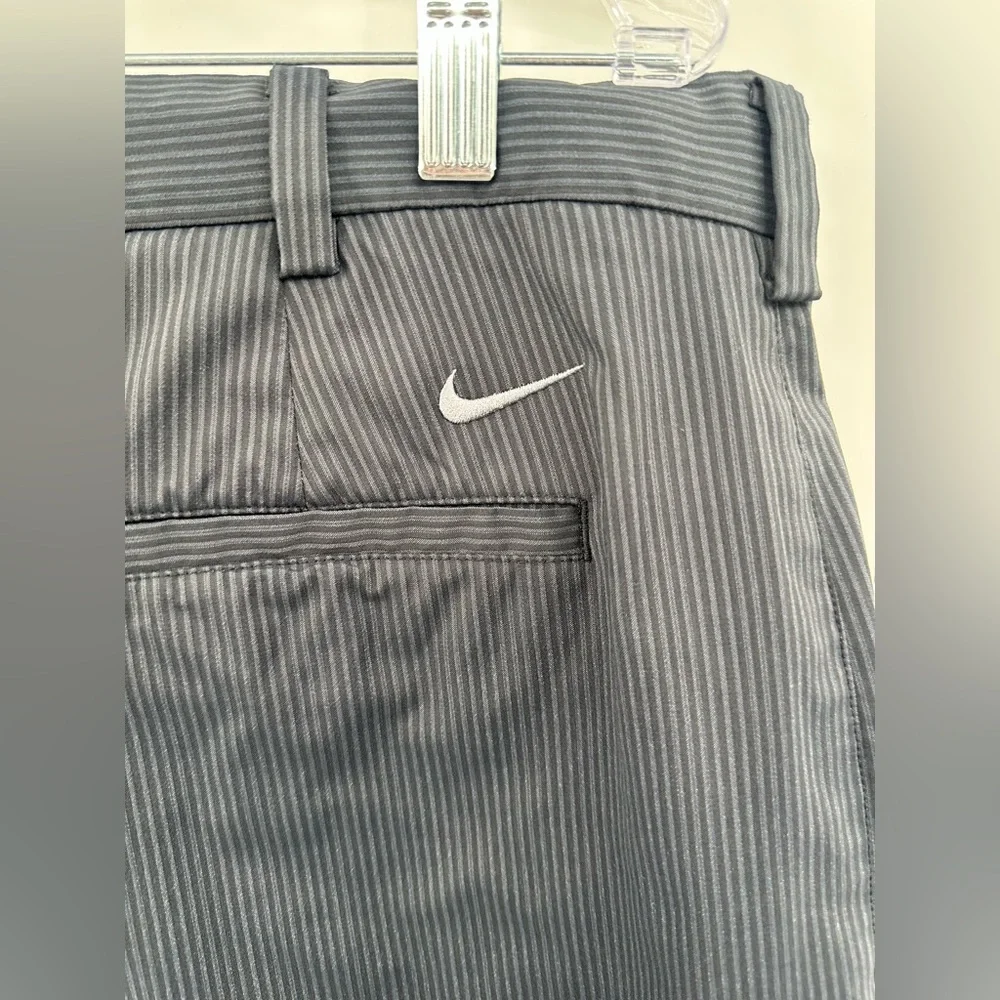 Nike Men's Navy‎ Pinstripe Performance Golf Pants Size 36x32